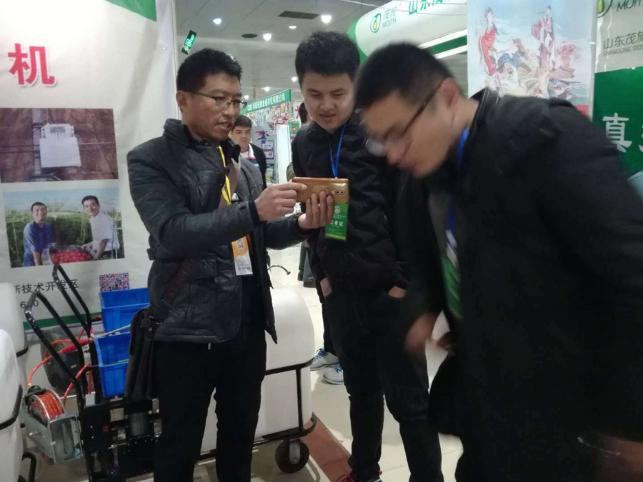 勤农高压喷雾器产品在2018第十届中国(临沂)农业机械博览会倍受关注